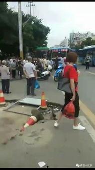 吃瓜亲吻现场视频,吃瓜亲吻瞬间，甜蜜瞬间引爆网络