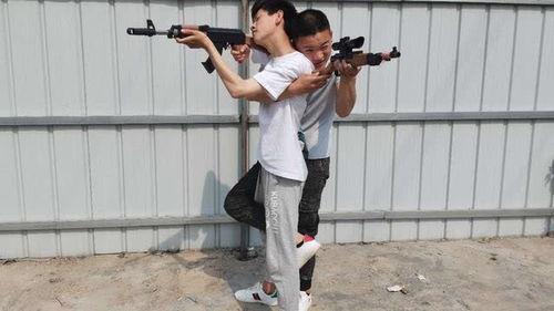 呆瓜玩吃鸡,一场欢乐与智慧的冒险之旅